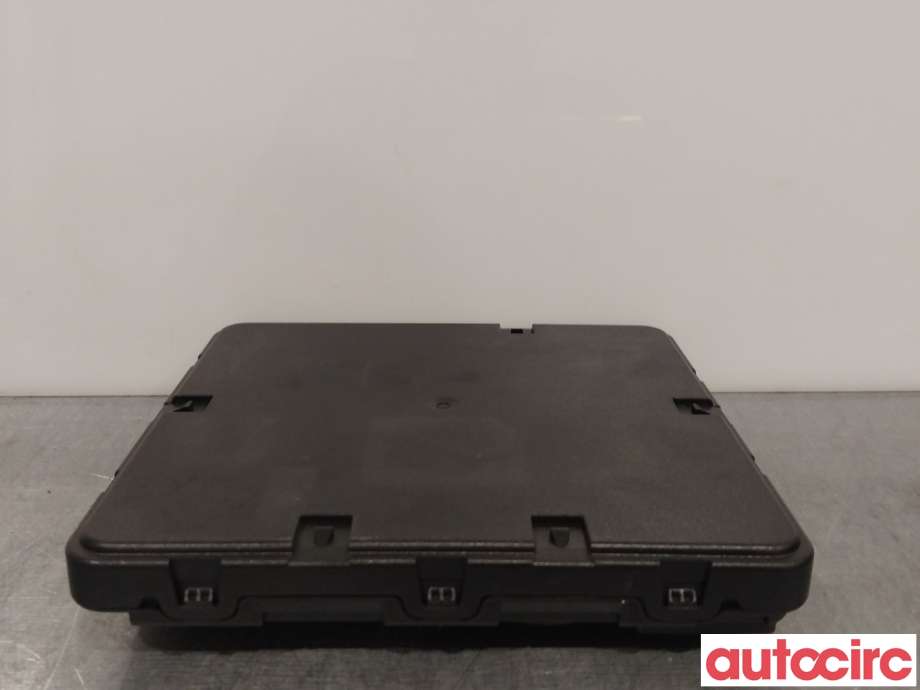 Styreenhet comfort (BCM) til Audi A4 2015-2019 (Type V, Fase 1) (B9) (B9) (AUDI|8W0907064BH|8W0907064BA)