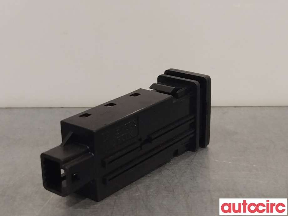 Bryter rutevarme til Toyota RAV4 2006-2009 (Type III, Fase 1)  (TOYOTA|8479452020|)