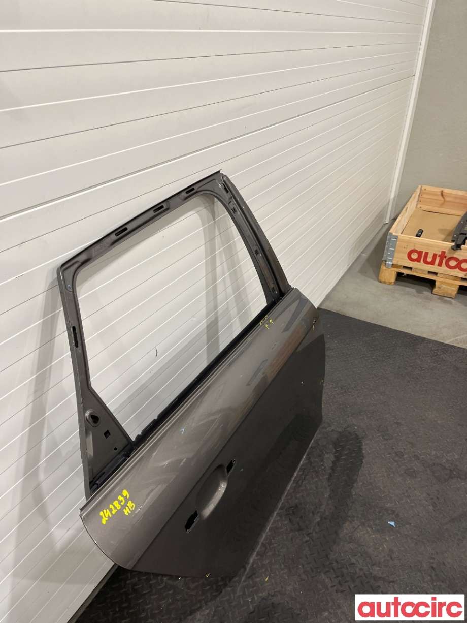Dør høyre bak til Audi A4 2007-2014 (Type IV) (B8) (B8) (AUDI|8K9833052D)