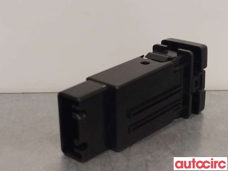 Bryter setevarme til Toyota RAV4 2006-2009 (Type III, Fase 1)  (TOYOTA|8475142040|)