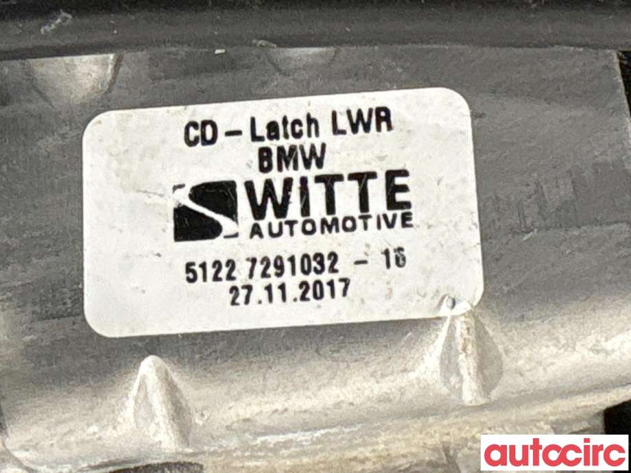 Låsekasse høyre bak til BMW i3 2013-2022  (BMW|51227291032|51227266740|51227301758)