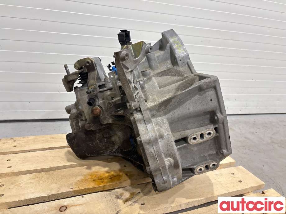 Girkasse manuell 6-trinn til Nissan X-Trail 2002-2007 (T30) (T30) (NISSAN|32010EQ068|)