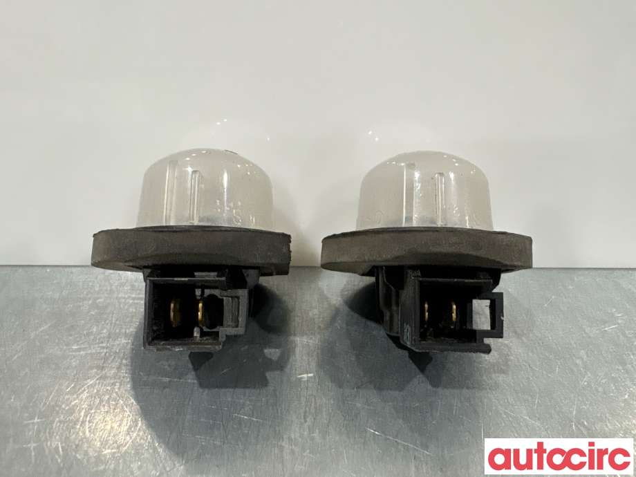 Skiltlys til Suzuki SX4 S-CROSS 2013-->> (Type II)  (SUZUKI|35910-75F30-000|)