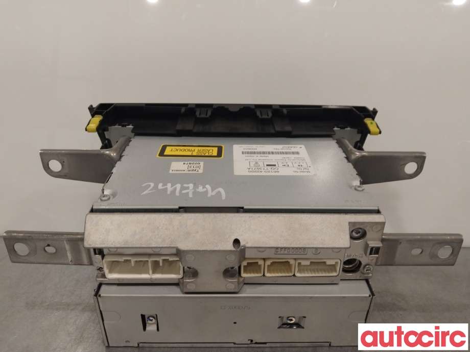 Bilstereo til Toyota RAV4 2006-2009 (Type III, Fase 1)  (TOYOTA|8612042220)