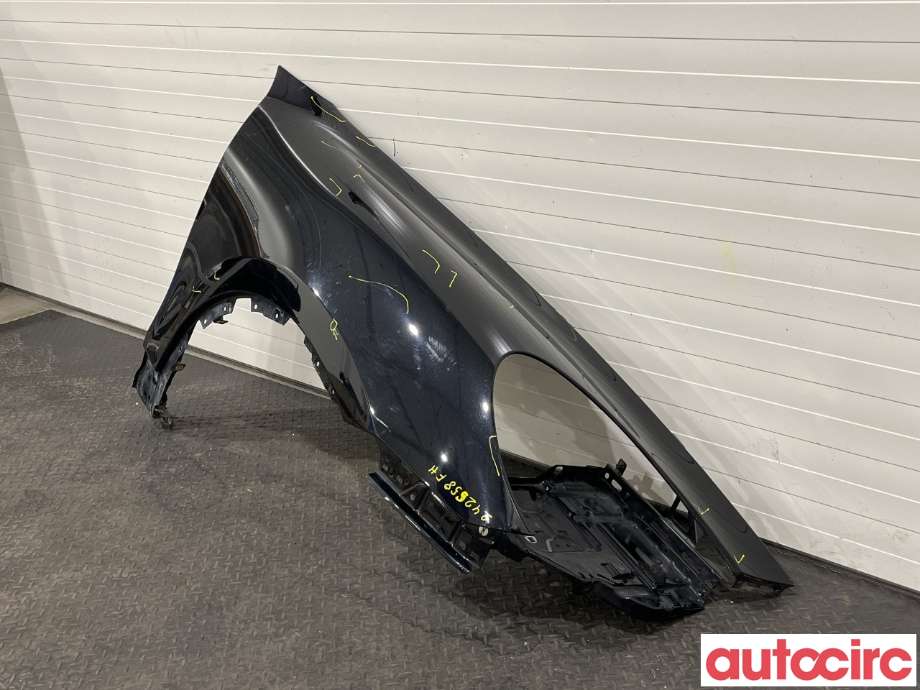 Skjerm høyre foran til Porsche Cayenne 2010-2017 (92A) (92A) (PORSCHE|95850303202|95850303200|95850303201)