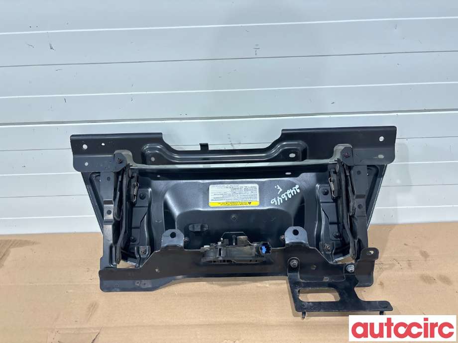 Batterilader inntak/luke til Nissan Leaf 2018-->> (Type II) (NISSAN|657015SH4A|)