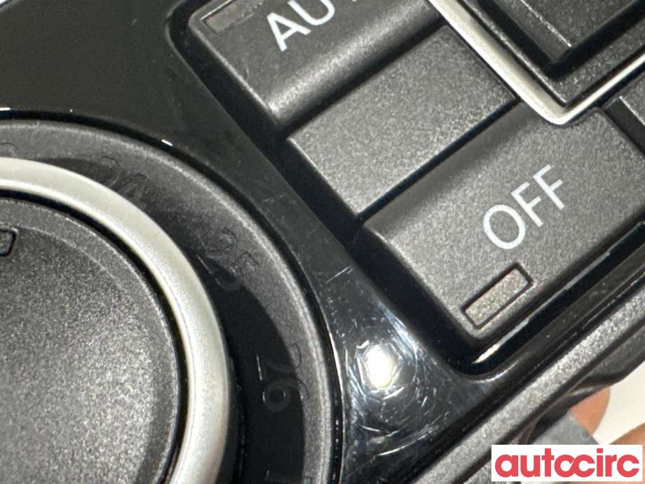 Varmeapparat betjening til VW Golf VI 2008-2012 (VOLKSWAGEN|5K0907044EC|5HB009746-83|5K0907044HD)
