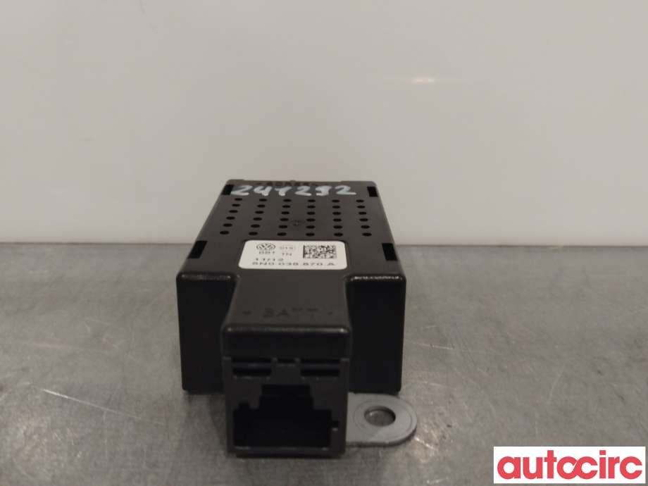 Antenne forsterker til VW Tiguan 2011-2016 (Type I, Fase 2)  (VOLKSWAGEN|5N0035570A)
