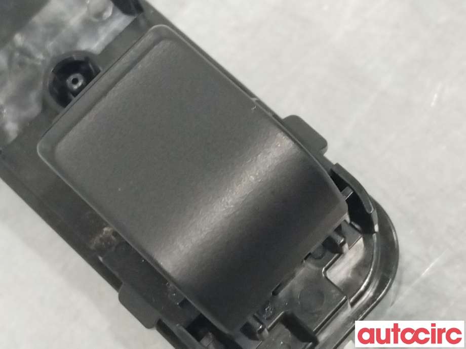 Bryter ruteheis til Mazda CX-3 2015-2022  (MAZDA|D09H-66-370)