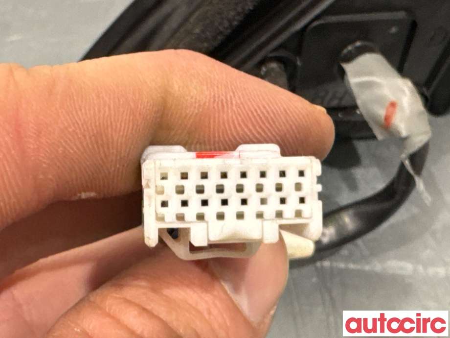 Speil høyre til Nissan Qashqai 2014-2021 (Type II)  (NISSAN|963014EH8A|)