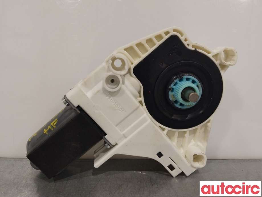 Ruteheis høyre foran til Audi A4 2007-2014 (Type IV) (B8) (B8) (AUDI|8T0959802B||8K0959802A)