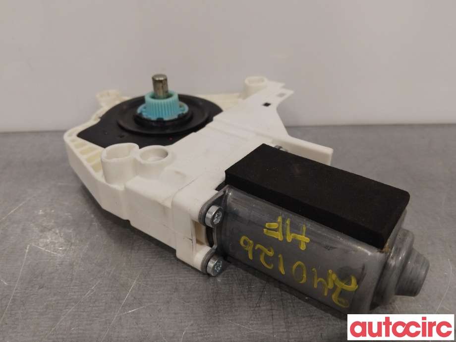 Ruteheis høyre foran til Audi A4 2007-2014 (Type IV) (B8) (B8) (AUDI|8T0959802B||8K0959802A)