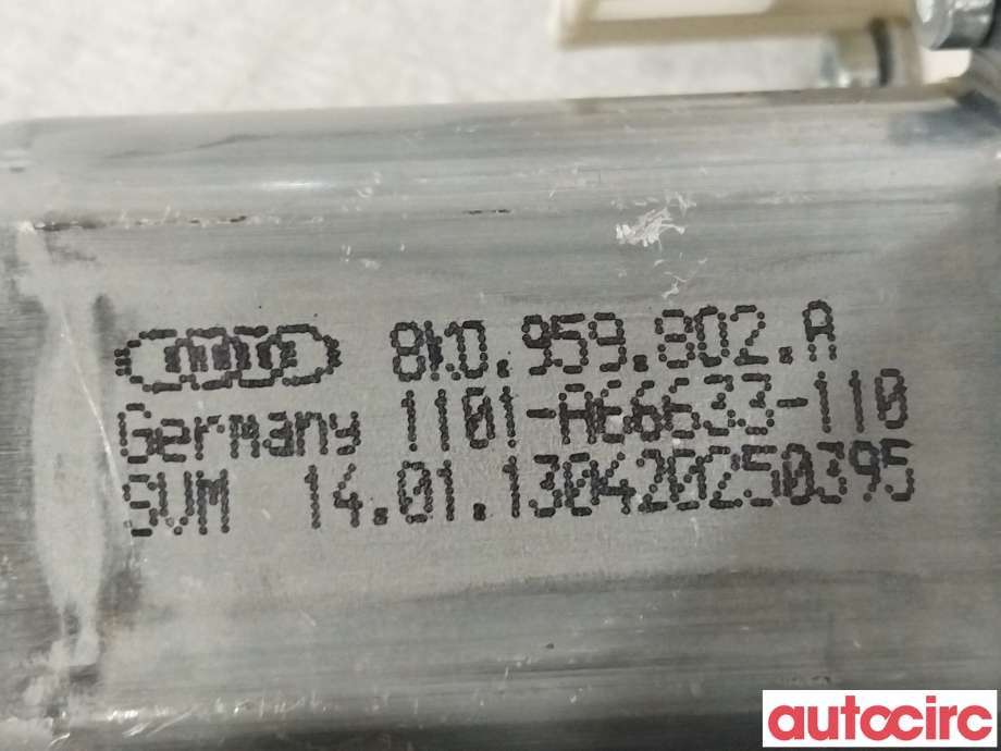 Ruteheis høyre foran til Audi A4 2007-2014 (Type IV) (B8) (B8) (AUDI|8T0959802B||8K0959802A)