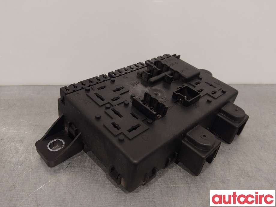 Sikringsboks til Mercedes Vito 2014-->> (W447) (W447) (MERCEDES|A4475404326|A4479060400)