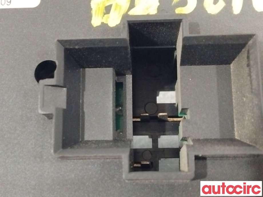Sikringsboks til Mercedes Vito 2014-->> (W447) (W447) (MERCEDES|A4475404326|A4479060400)