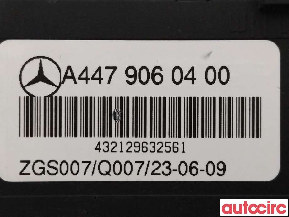 Sikringsboks til Mercedes Vito 2014-->> (W447) (W447) (MERCEDES|A4475404326|A4479060400)