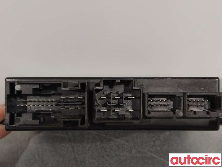 Styreenhet hengerfeste til Mercedes Vito 2014-->> (W447) (W447) (MERCEDES|A4479004910)
