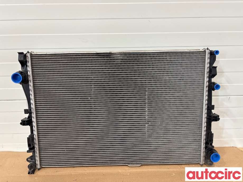Radiator (automat gir) til Mercedes C-Klasse, 2018-2021 (Fase 2) (W205) (W205) (MERCEDES|A0995007303)