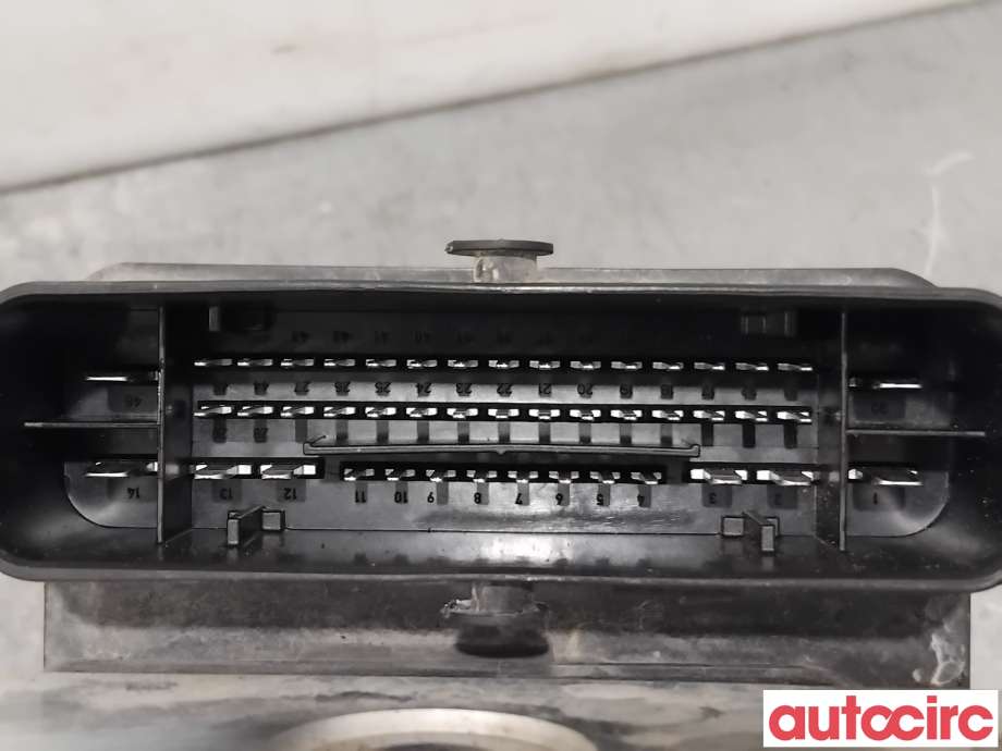 ABS sentral til VW Passat 2015-2019 (Fase 1) (B8) (B8) (VOLKSWAGEN|5Q0614517BK|100916-03793|5Q0614517FM)