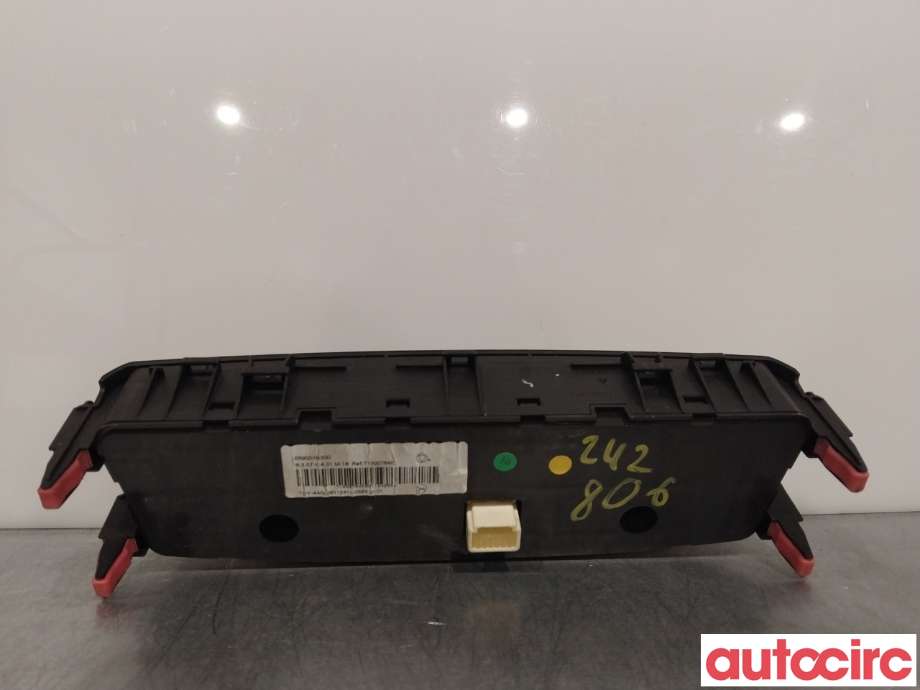 Varmeapparat betjening til Toyota Avensis 2009-2015 (Type III, Fase 1)  (TOYOTA|5590005330)
