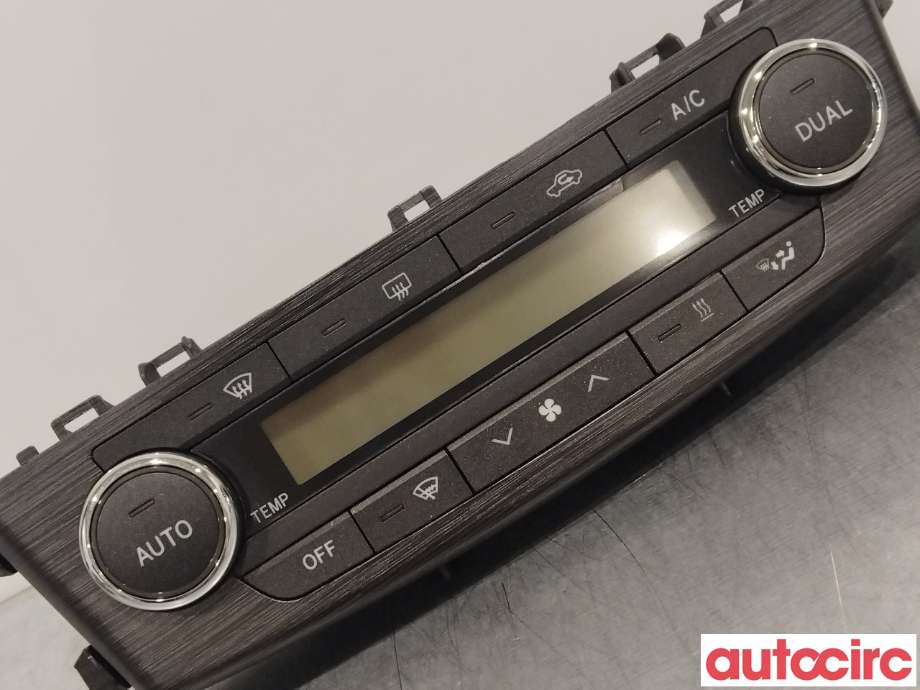 Varmeapparat betjening til Toyota Avensis 2009-2015 (Type III, Fase 1)  (TOYOTA|5590005330)