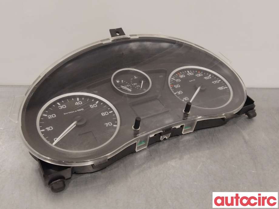 Instrumentpanel til Peugeot Partner 2015-2019 (Type II, Fase 2) (PEUGEOT|9801641580)