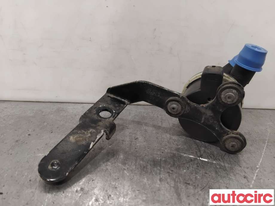 Sirkulasjonspumpe til VW Golf VI 2008-2012  (VOLKSWAGEN|5N0965561A|12402100302)