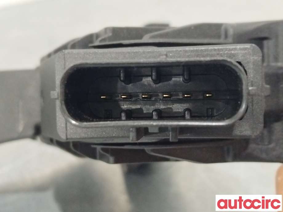 Pedal gass til VW Passat 2015-2019 (Fase 1) (B8) (B8) (VOLKSWAGEN|5Q1723503H)