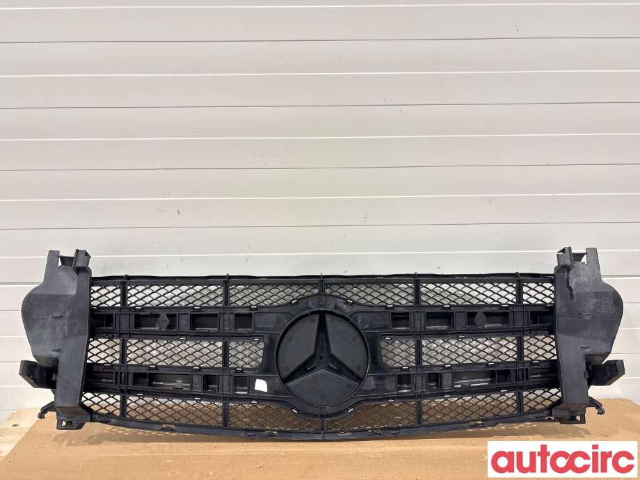 Grill til Mercedes GLA 2014-2020 (X156) (X156) (MERCEDES|A1568801200)