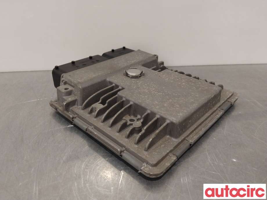 Styreenhet motor til VW Caddy 2010-2015 (Type III, Fase 2)  (VOLKSWAGEN|03F906070FK|03F906070FL)