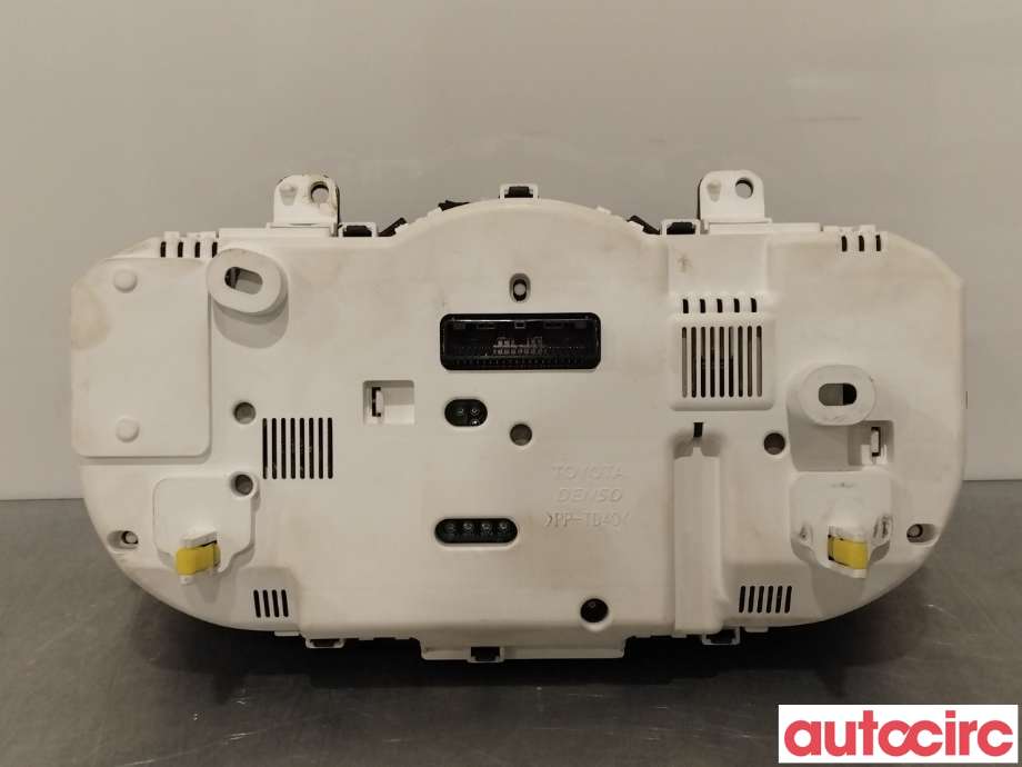 Instrumentpanel til Toyota RAV4 2006-2009 (Type III, Fase 1)  (TOYOTA|8380042D03)