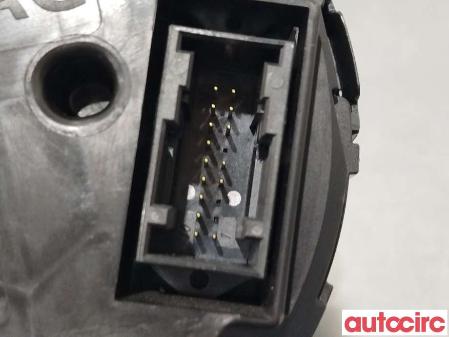 Instrumentpanel til Škoda Octavia 2013-2016 (Type III, Fase 1)  (SKODA|5E0920751B|)
