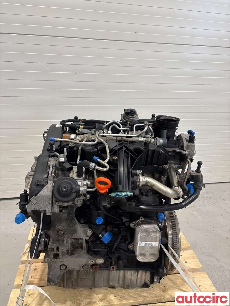 Motor diesel til VW Passat 2011-2015 (B7) (B7) (VOLKSWAGEN|03L100090J|CFGB|)