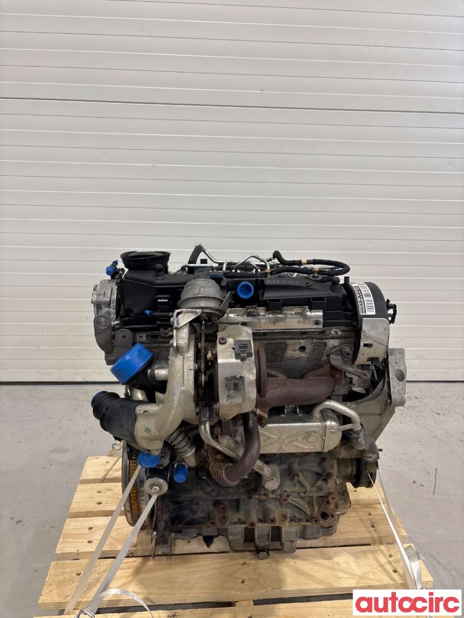 Motor diesel til VW Passat 2011-2015 (B7) (B7) (VOLKSWAGEN|03L100090J|CFGB|)