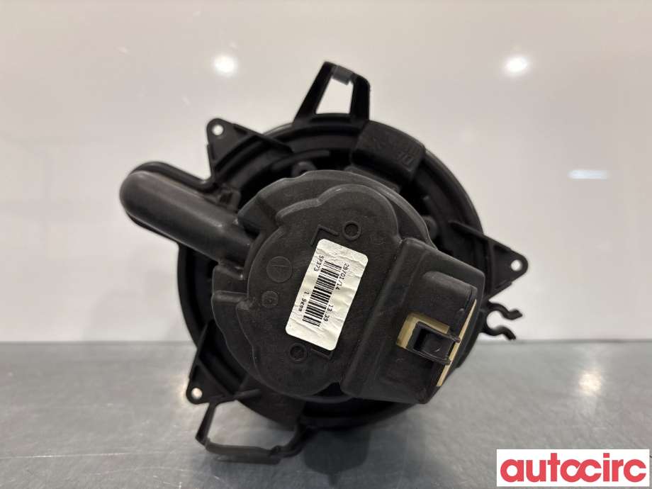 Kjølevifte til Renault Captur 2013-2020 (Type I)  (RENAULT|272101005R|)