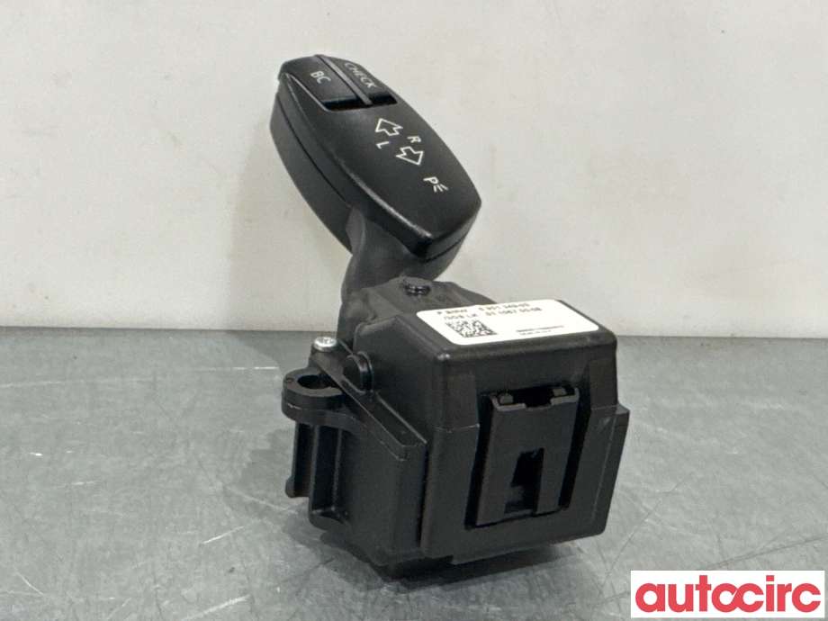 Bryter blink til BMW 5-Serie 2003-2010 (E60/E61) (E60/E61) (BMW|61316951349|01106750-08|6951349)