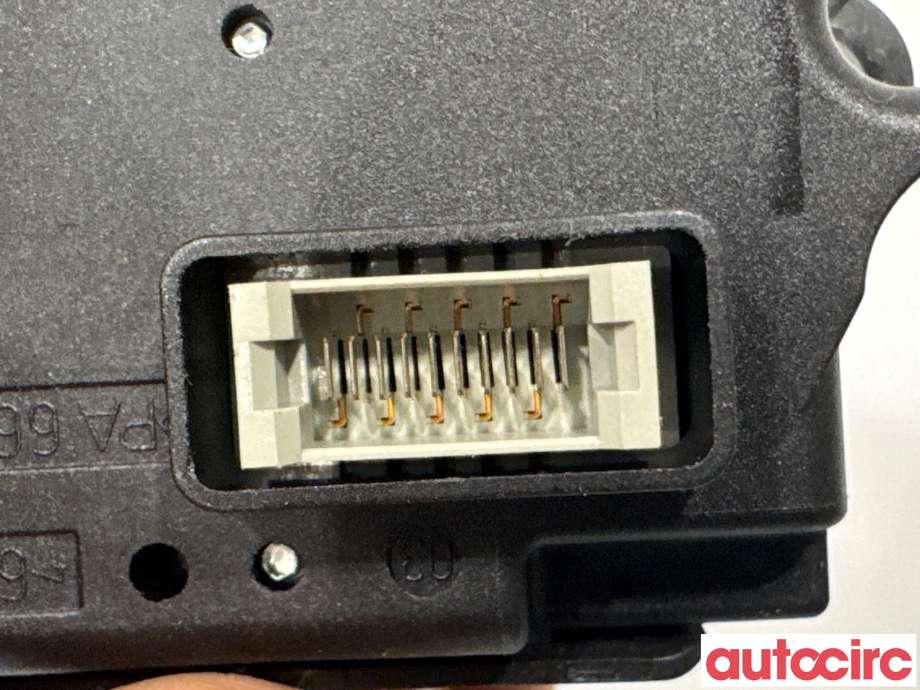 Bryter cruise control til BMW 5-Serie 2003-2010 (E60/E61) (E60/E61) (BMW|61316951352|01306150-07|6951352)