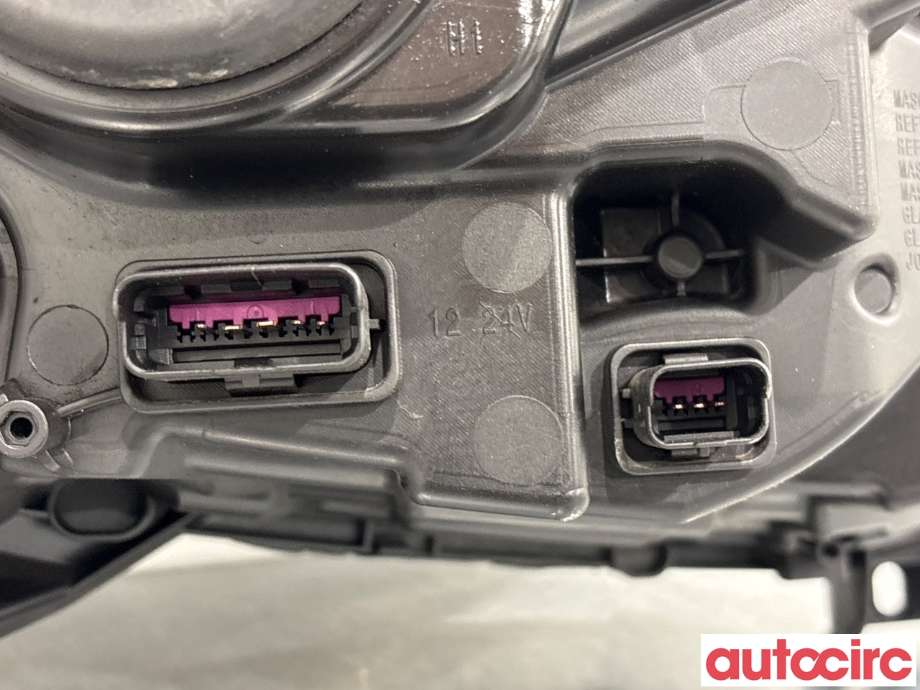 Frontlykt venstre halogen til Renault Captur 2013-2020 (Type I) (RENAULT|260603859R|260600953R)