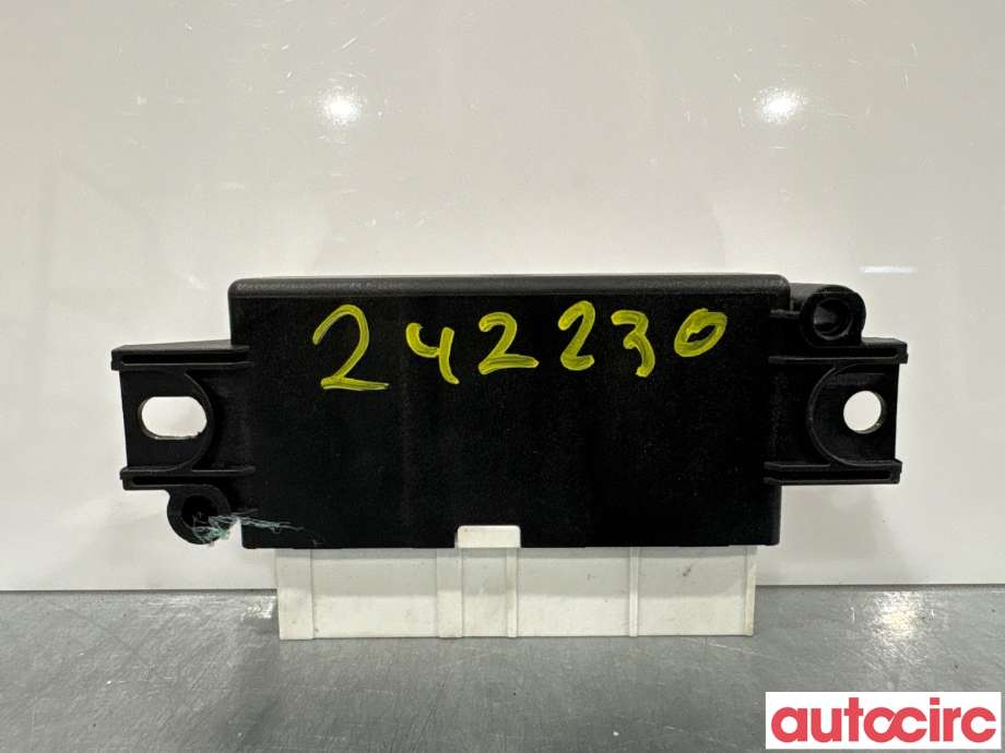 Styreenhet parkering til Škoda Octavia 2013-2016 (Type III, Fase 1) (SKODA|5Q0919298K|5Q0919298F)