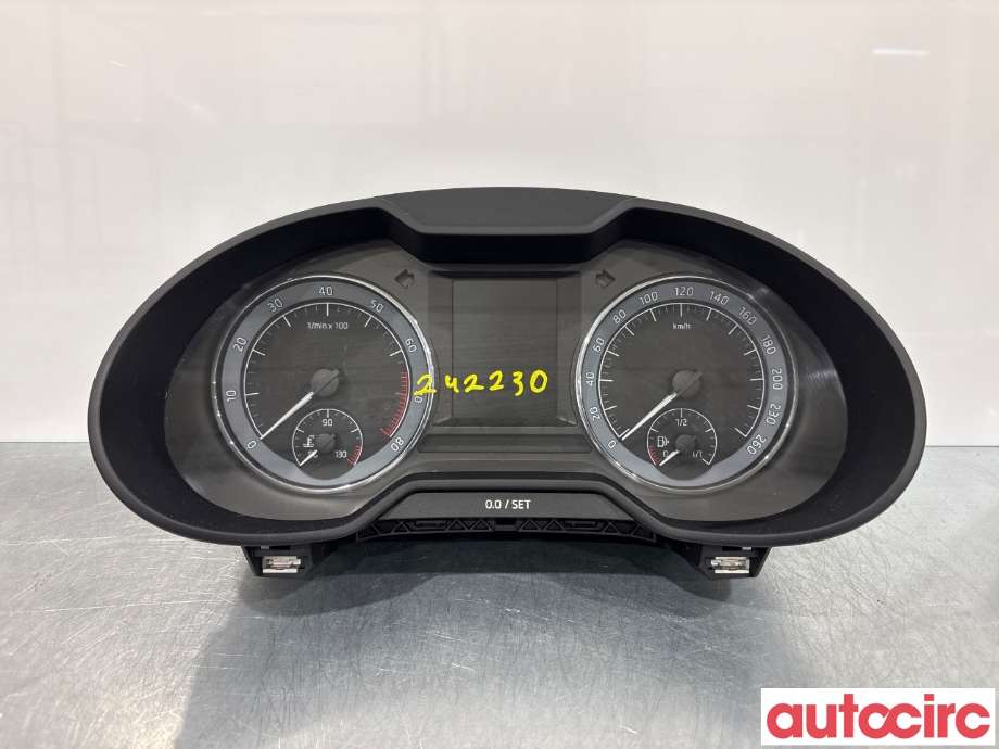 Instrumentpanel til Škoda Octavia, 2013-2016 (Type III, Fase 1)  (SKODA|5E0920750)