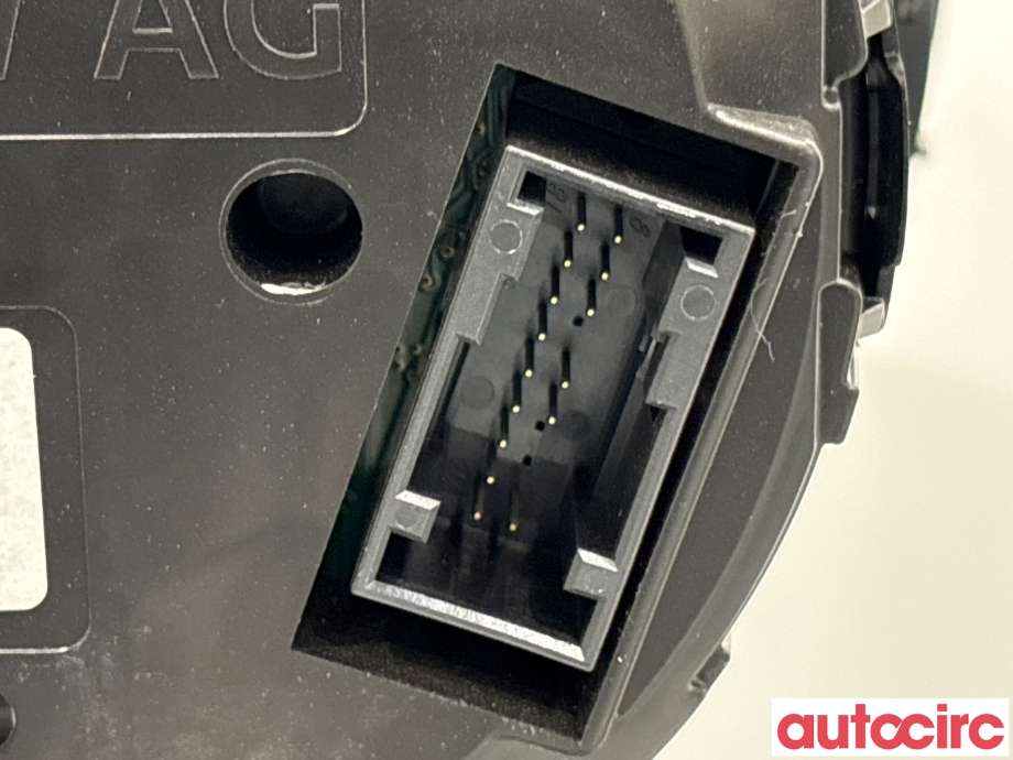 Instrumentpanel til Škoda Octavia 2013-2016 (Type III, Fase 1) (SKODA|5E0920750|A2C87388900|5E0920710)
