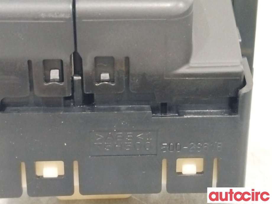 Bryter diverse til Toyota Prius 2016-2023 (Type IV) (combi) (combi) (TOYOTA|8401047210|)