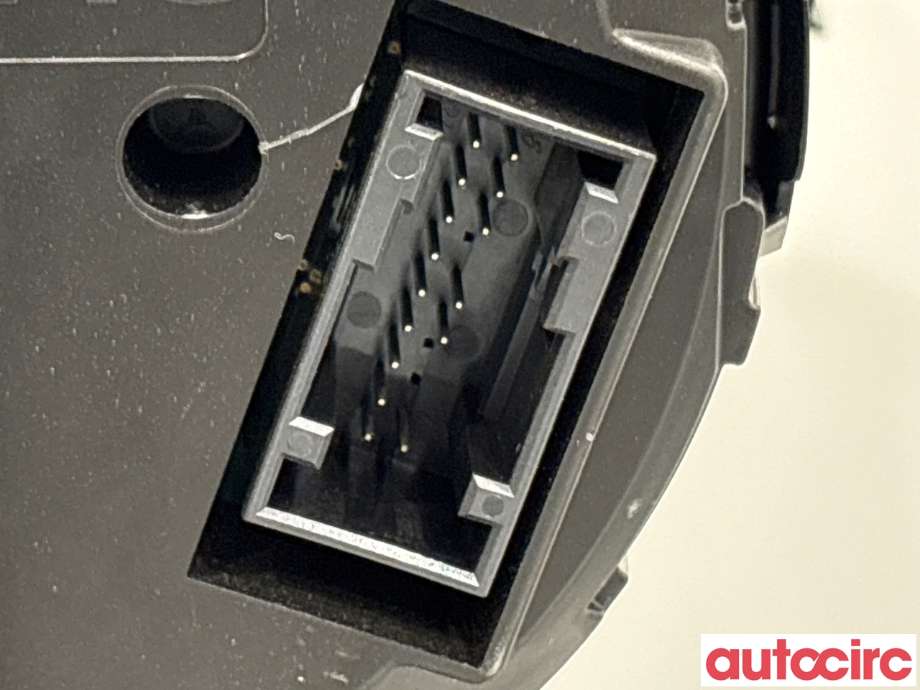 Instrumentpanel til Škoda Octavia 2013-2016 (Type III, Fase 1)  (SKODA|5E0920759|A2C87097200)