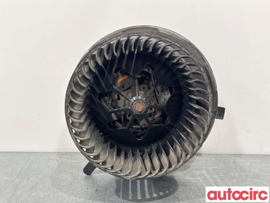 Varmeapparat motor til VW Caddy, 2004-2010 (Type III, Fase 1)  (VOLKSWAGEN|1K1819015)