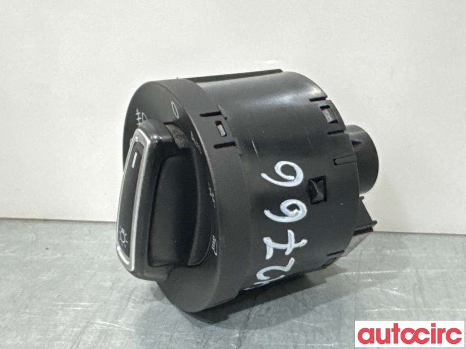 Bryter lys til VW Golf VII 2012-2017 (Fase 1)  (VOLKSWAGEN|5G0941431BD|10097012)