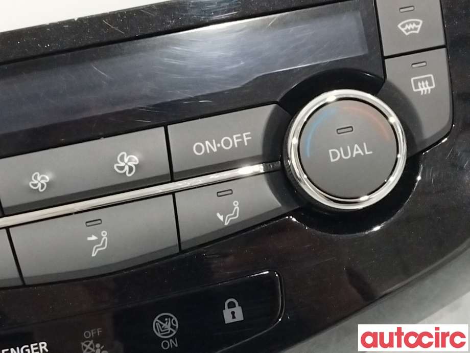 Varmeapparat betjening til Nissan Qashqai 2014-2021 (Type II)  (NISSAN|275004EA1A)