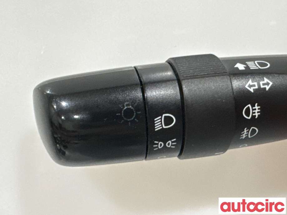 Bryter blink til Toyota Prius +7 2012-2020 (Type III) (stasjonsvogn) (stasjonsvogn) (TOYOTA|8414042101||42101)