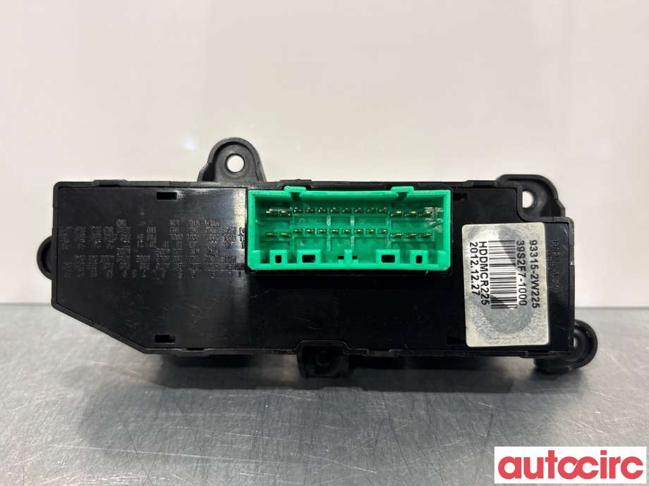 Bryter diverse til Hyundai Santa Fe 2012-2020 (Type III)  (HYUNDAI|933152W2254X|933152W225)