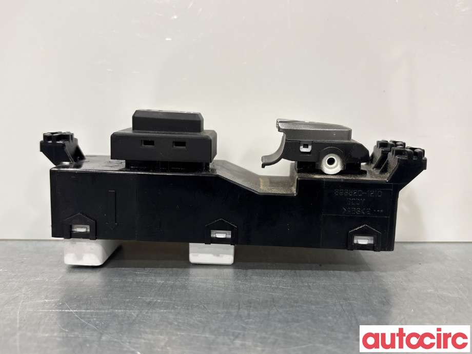 Bryter ruteheis til Hyundai Santa Fe 2012-2020 (Type III) (HYUNDAI|935802W600)