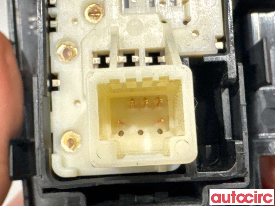 Bryter ruteheis til Toyota Prius +7 2012-2020 (Type III) (stasjonsvogn) (stasjonsvogn) (TOYOTA|8481033120|)
